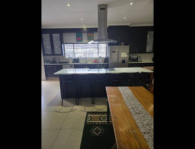 4 BEDROOM HOUSE FOR SALE IN PARKDENE